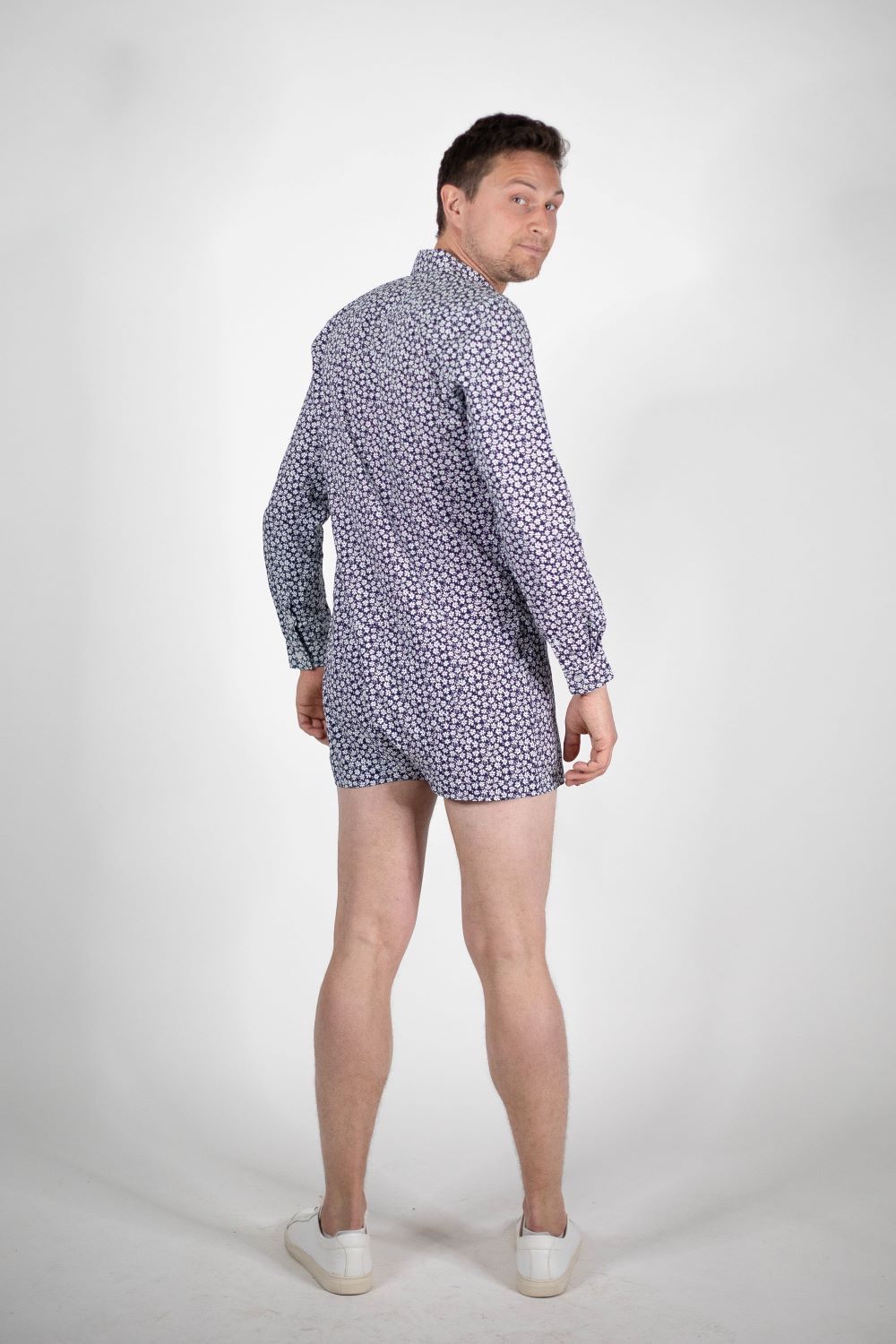 Calchemise fleurs bleues
